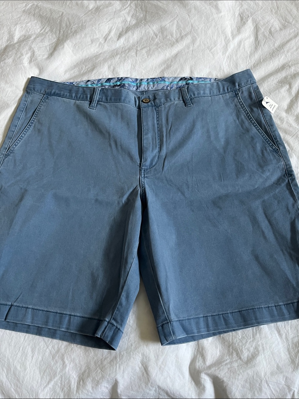 NWT Tommy Bahama Boracay Flat Front Shorts Men’s size 42 Port Side Blue